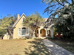 Building Photo - 1947 NW 20th St