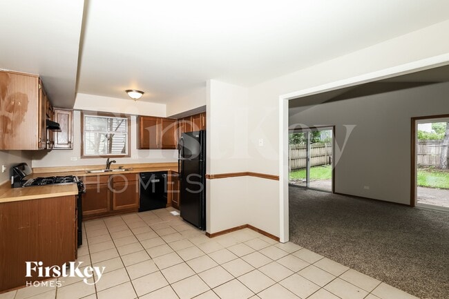 Building Photo - 1045 Camden Ln