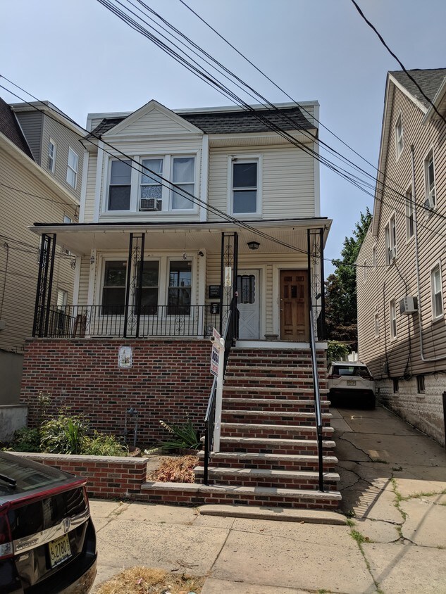 149 Elm St, Kearny, NJ 07032 Apartments in Kearny, NJ