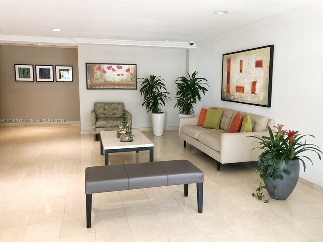 Building Photo - 255 Galen Dr