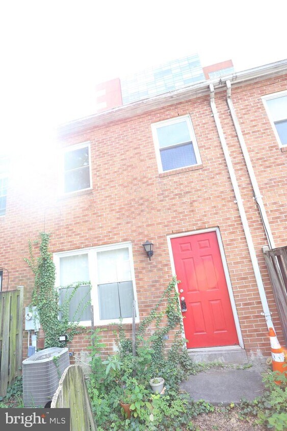 Foto principal - 417 N Wolfe St