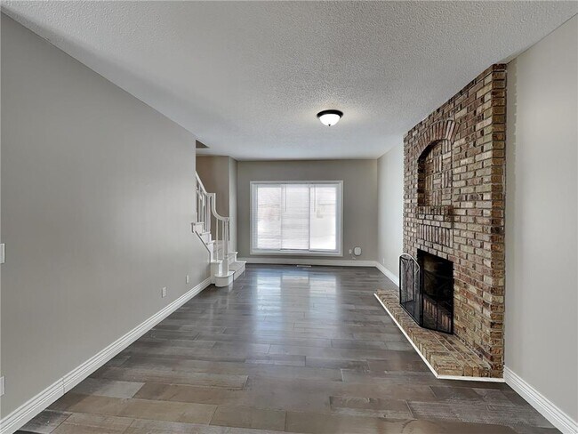 Foto del edificio - 11893 Dunhill Rd