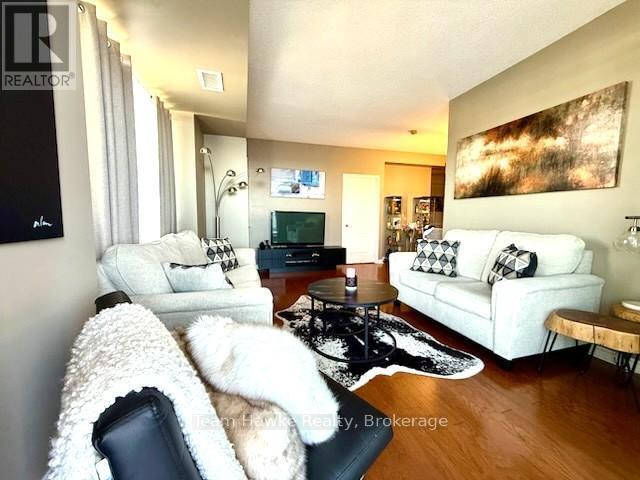 Photo du bâtiment - 699-699 Aberdeen Blvd
