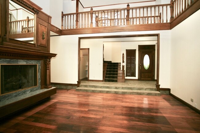 Foto del edificio - 4br 3-1/2ba Victorian in hills of Blossom Valley