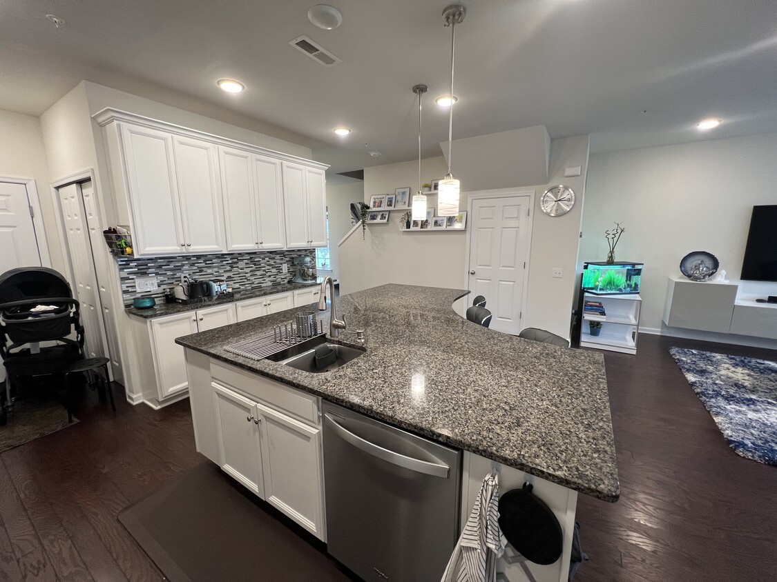 Foto principal - 2 Eagle Ln