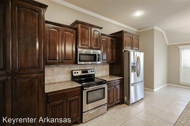 Building Photo - 4 br, 2 bath House - 604 SW Barn Valley Rd