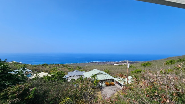 Building Photo - 87-3210-3210 Rd G