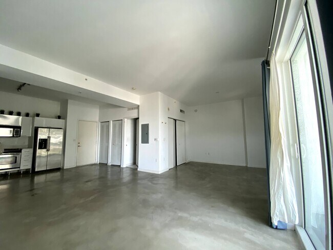 Foto del edificio - 234 NE 3rd St