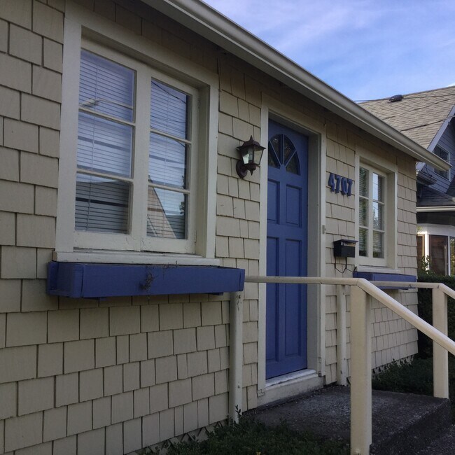 Foto del edificio - 4707 Densmore Ave N