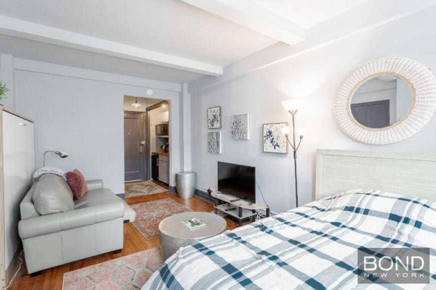 Building Photo - 0 bedroom in NEW YORK NY 10019
