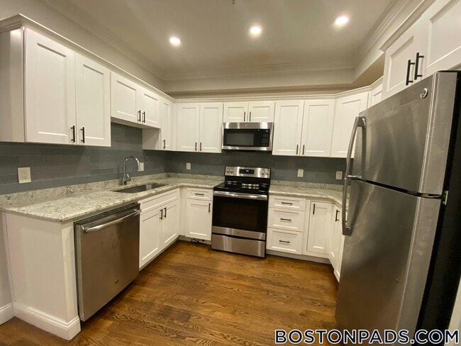 Building Photo - 75 Morris St