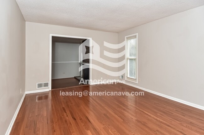 Building Photo - 1505 Coolbrook Dr