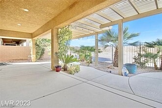 Building Photo - 2117 Thames View St