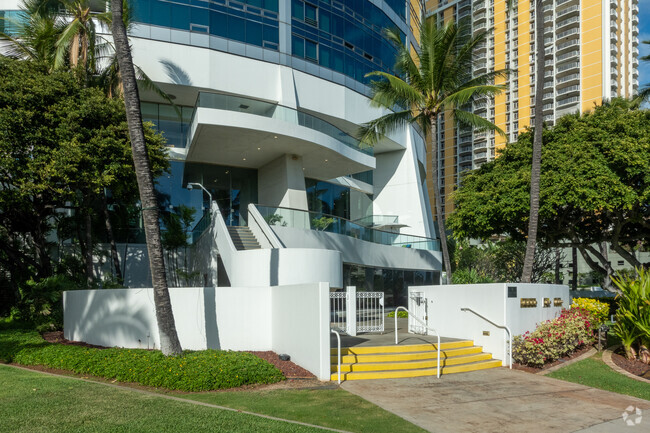 Building Photo - Nauru Tower