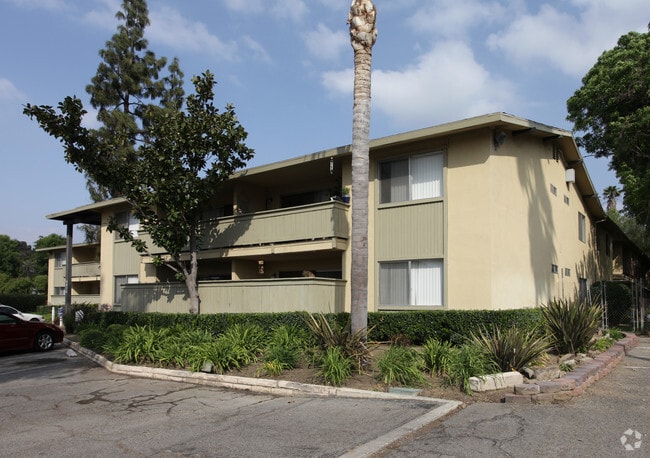 Building Photo - Palm Vista
