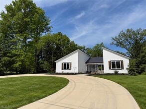 Building Photo - 3940 Ellendale Rd