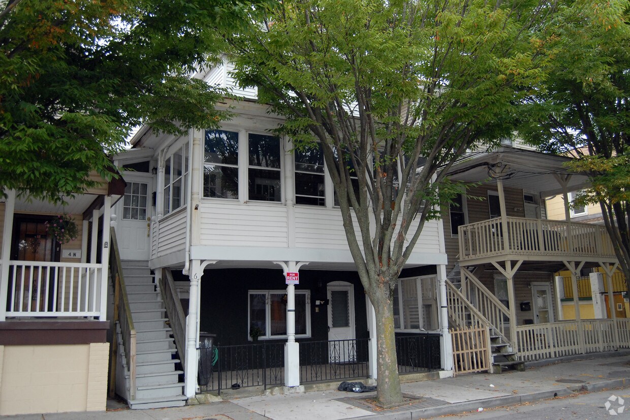 Foto del edificio - 6 N Texas Ave
