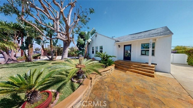 Building Photo - 152 Cabrillo St