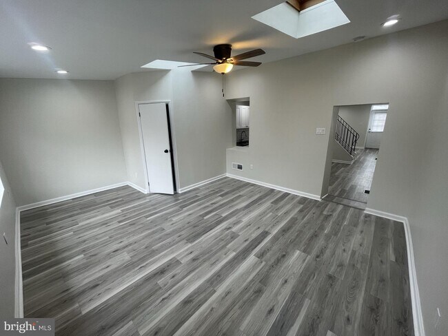 Building Photo - 3663 Stanton St