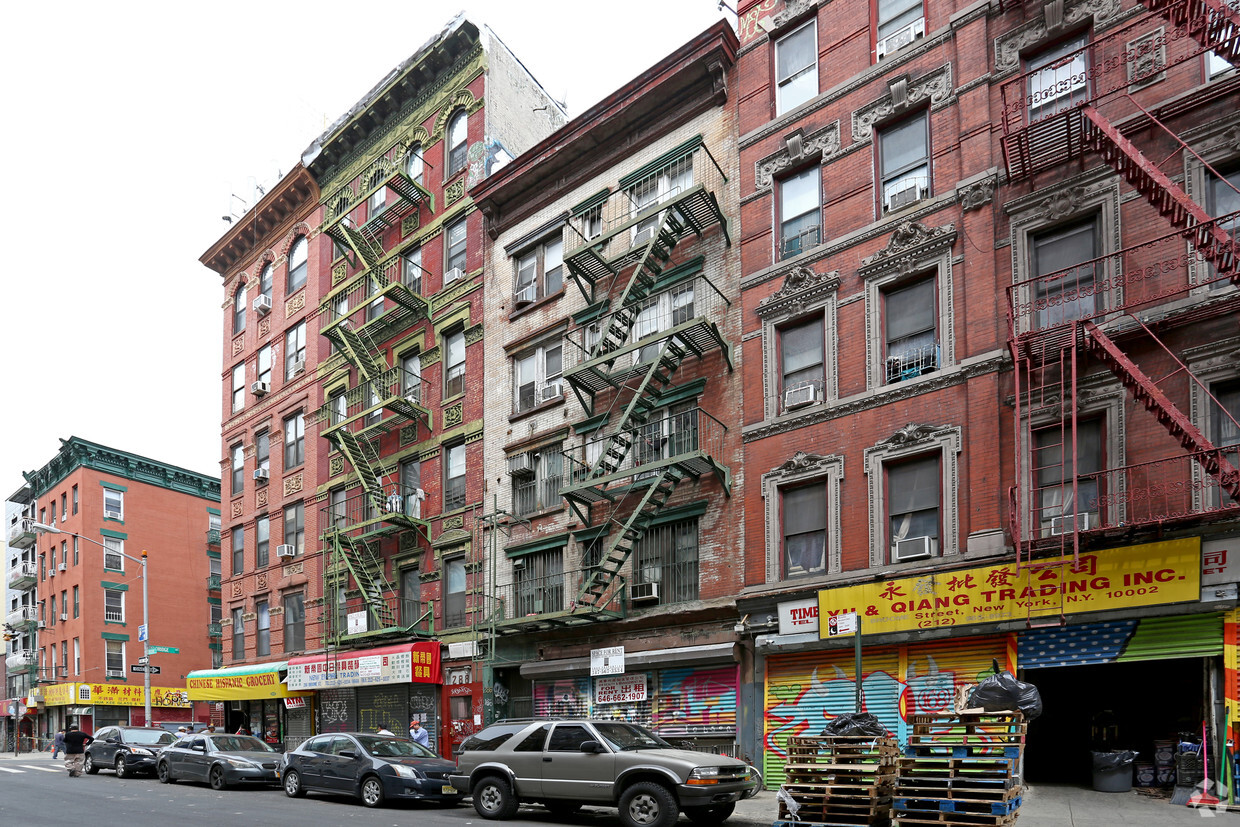 Building Photo - 286 Broome St
