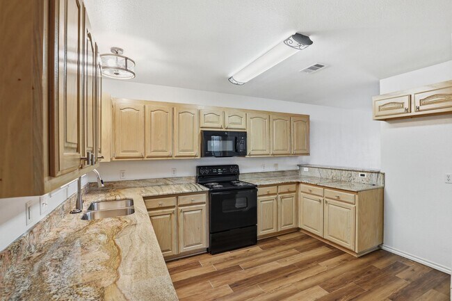 Foto del edificio - 1502 Sharron Ct