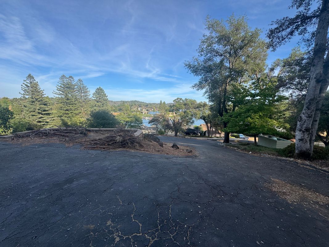 Foto del edificio - 11374 Lakeshore N