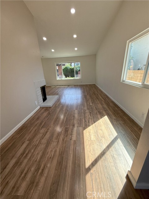 Building Photo - 23833 Country View Dr