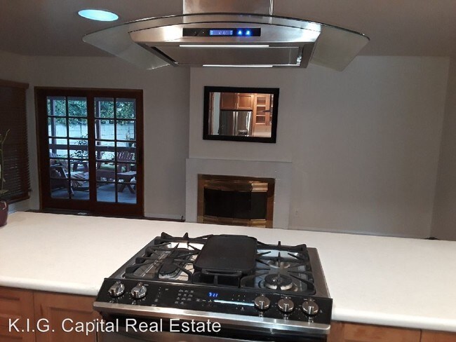 Foto del edificio - 3 br, 1 bath House - 15123 Killion St.