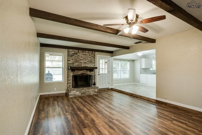 Building Photo - 2313 Randolph Dr