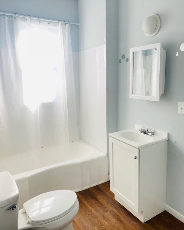 Foto del edificio - 312 W 9th St.