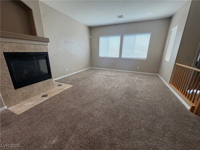 Foto del edificio - 8013 Alpine Fir Ave