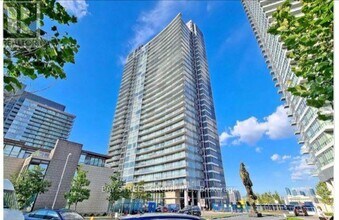 Building Photo - 121 McMahon Dr