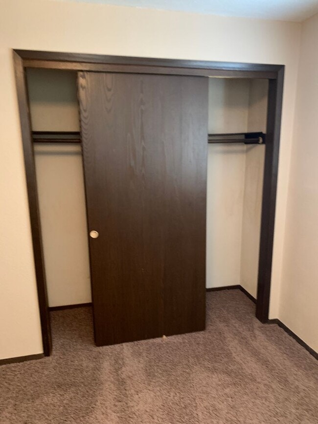 Building Photo - 405 3rd Ave SW