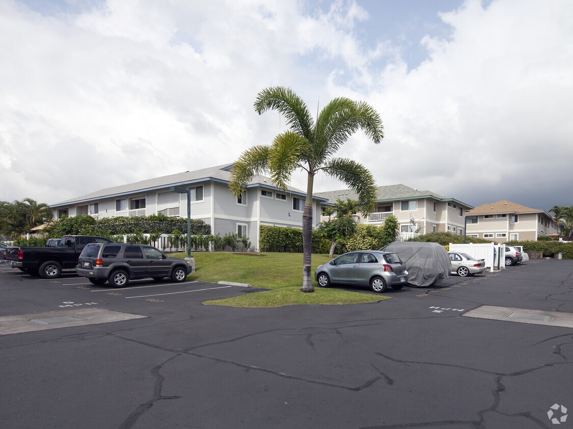 Building Photo - Ali'i Lani