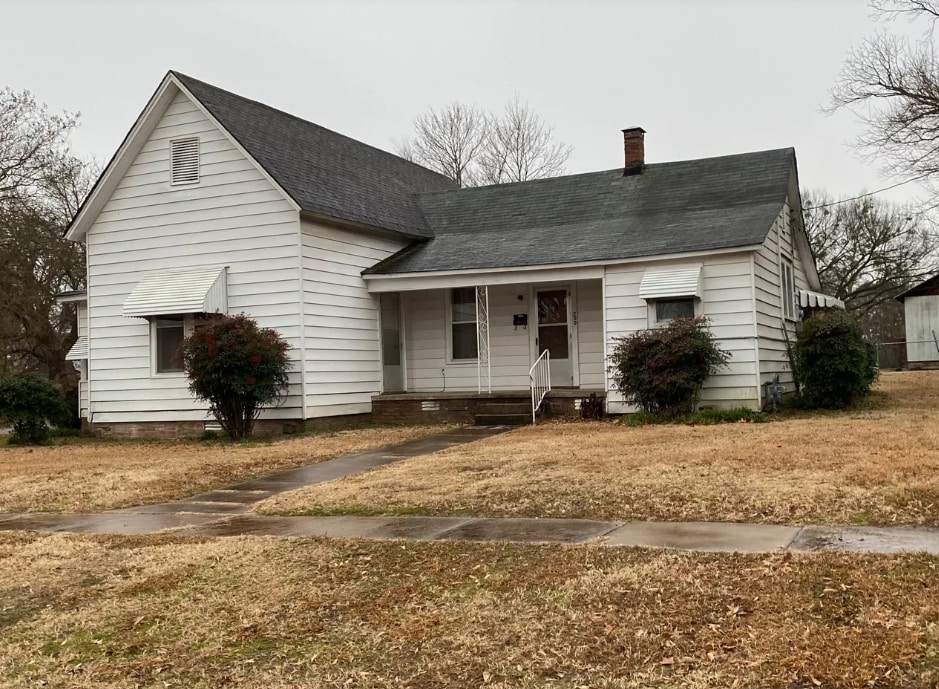Primary Photo - 200 N Express St