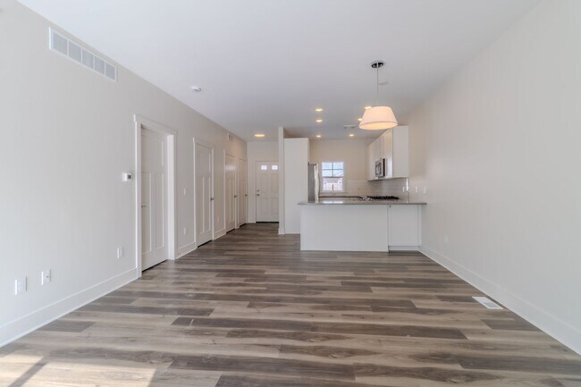 Foto del edificio - 1548 Simsbury St