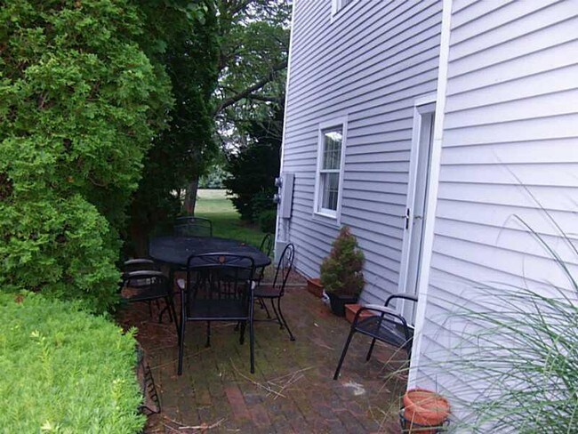 Building Photo - 310 Corey Ln
