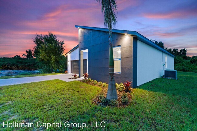 Building Photo - 4 br, 2 bath House - 212 Newcastle Court