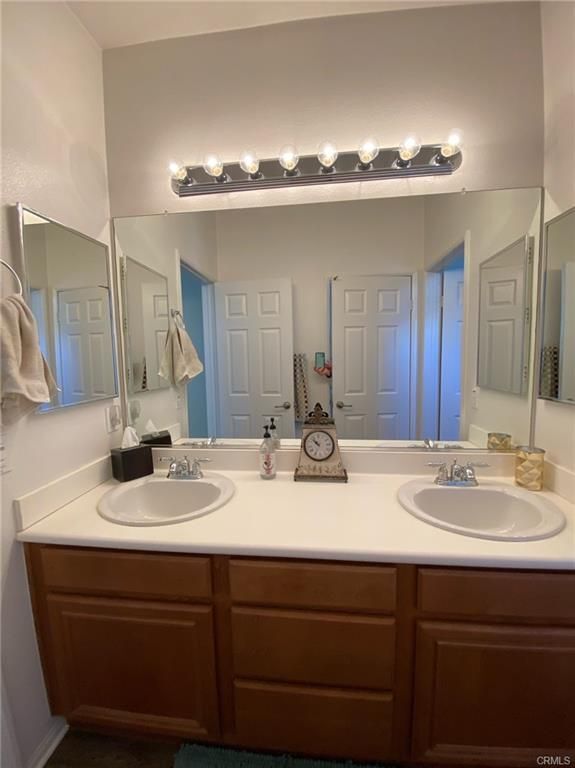 Foto del edificio - 31144 Strawberry Tree Ln