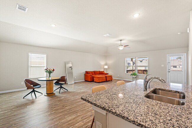 Foto del edificio - 7039 Diamond Vly