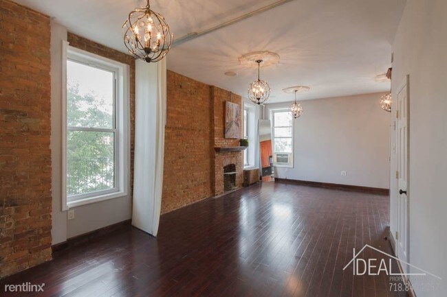 Building Photo - 495 3rd Ave