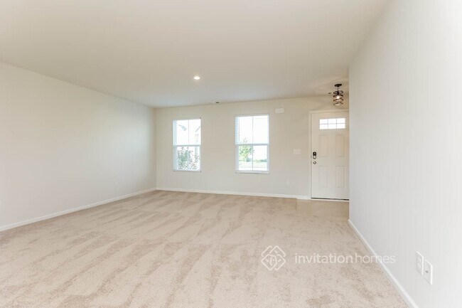 Foto del edificio - 2408 Solomon Ln