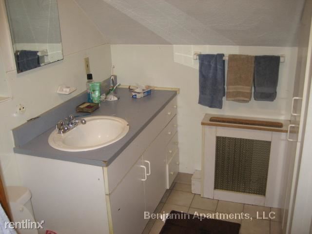 Primary Photo - 8 Webley St