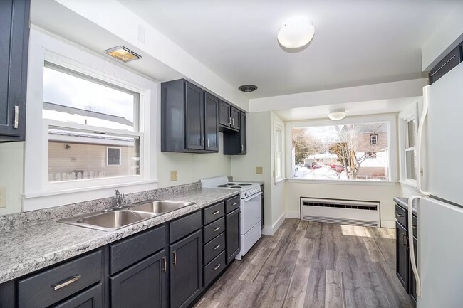 Building Photo - 2081 Wilkinson Ave