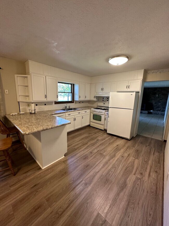 Building Photo - Three bedroom, single family home