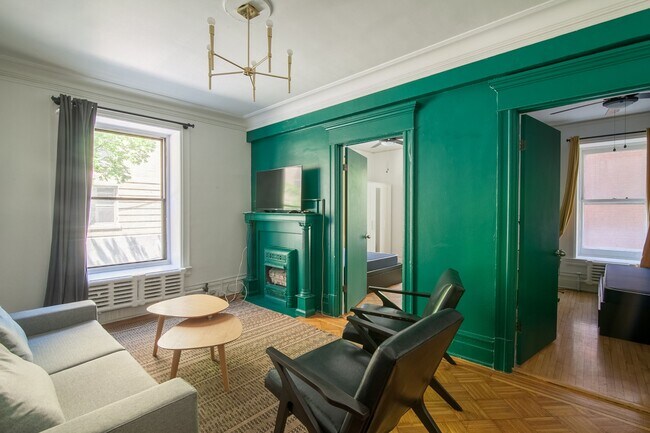 Photo du bâtiment - 1245 Rue St Marc