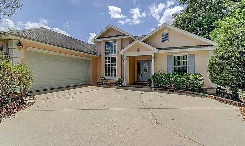 Foto principal - 8101 Setters Point Dr