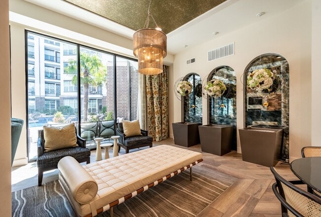 Building Photo - Luxia Swiss Avenue