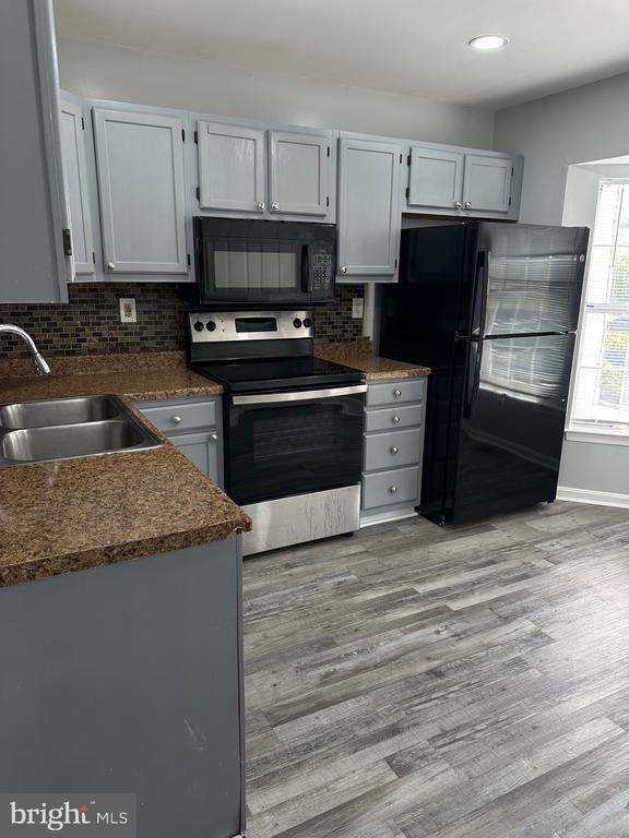 Foto del edificio - 8516 Grandhaven Ave