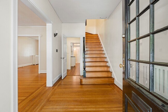 Foto del edificio - 3 Bedroom Home off of Patterson Ave **Avai...